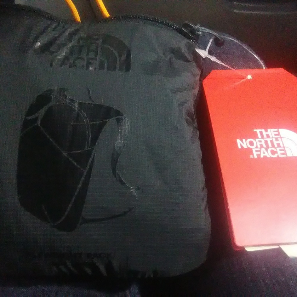 Flyweight pack